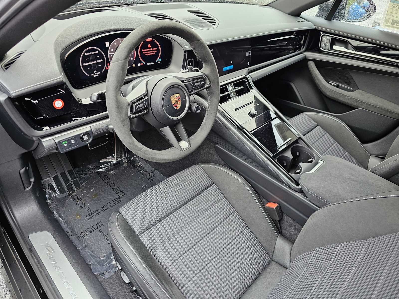 2024 Porsche Panamera 4