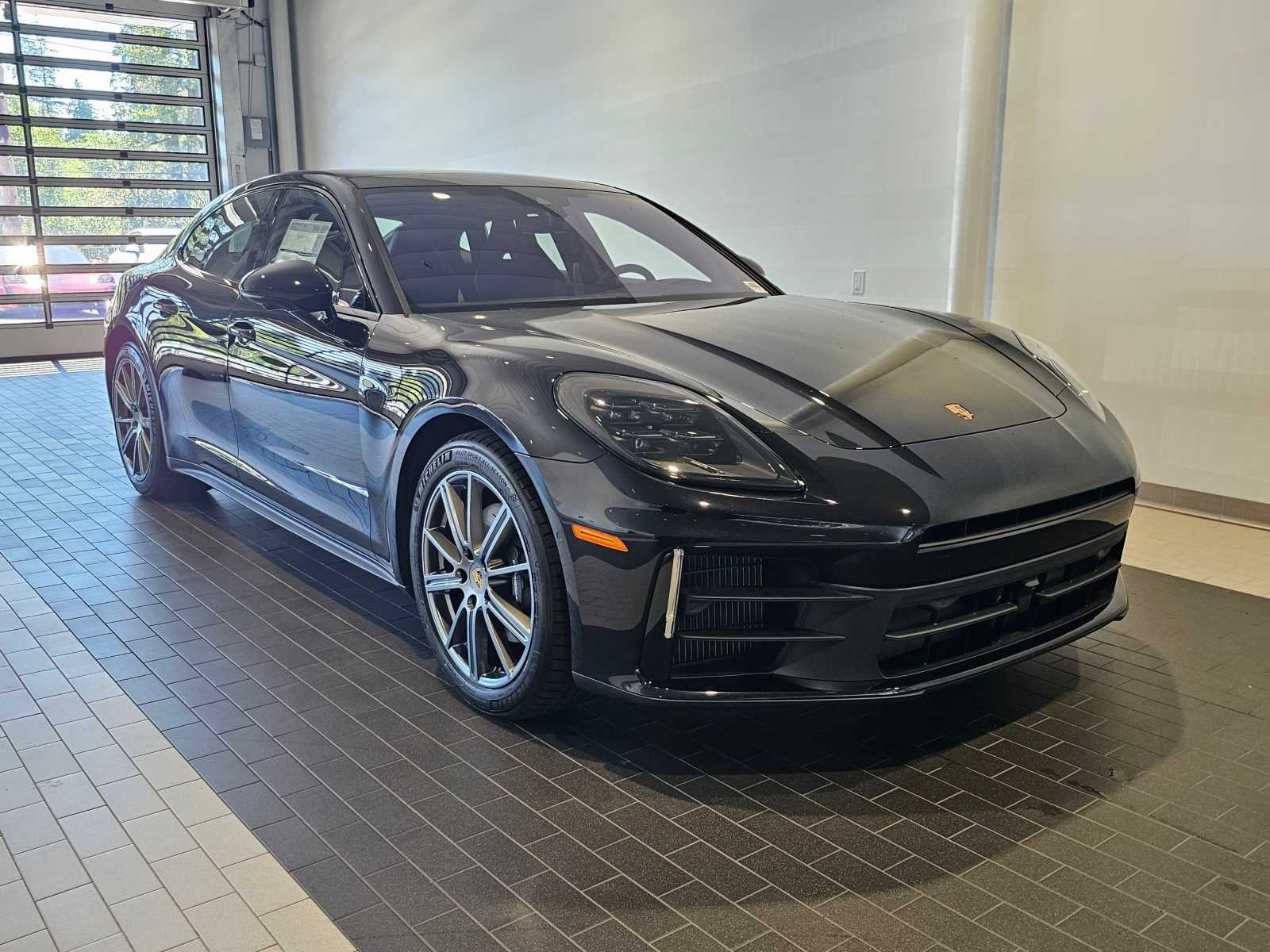 2024 Porsche Panamera 4