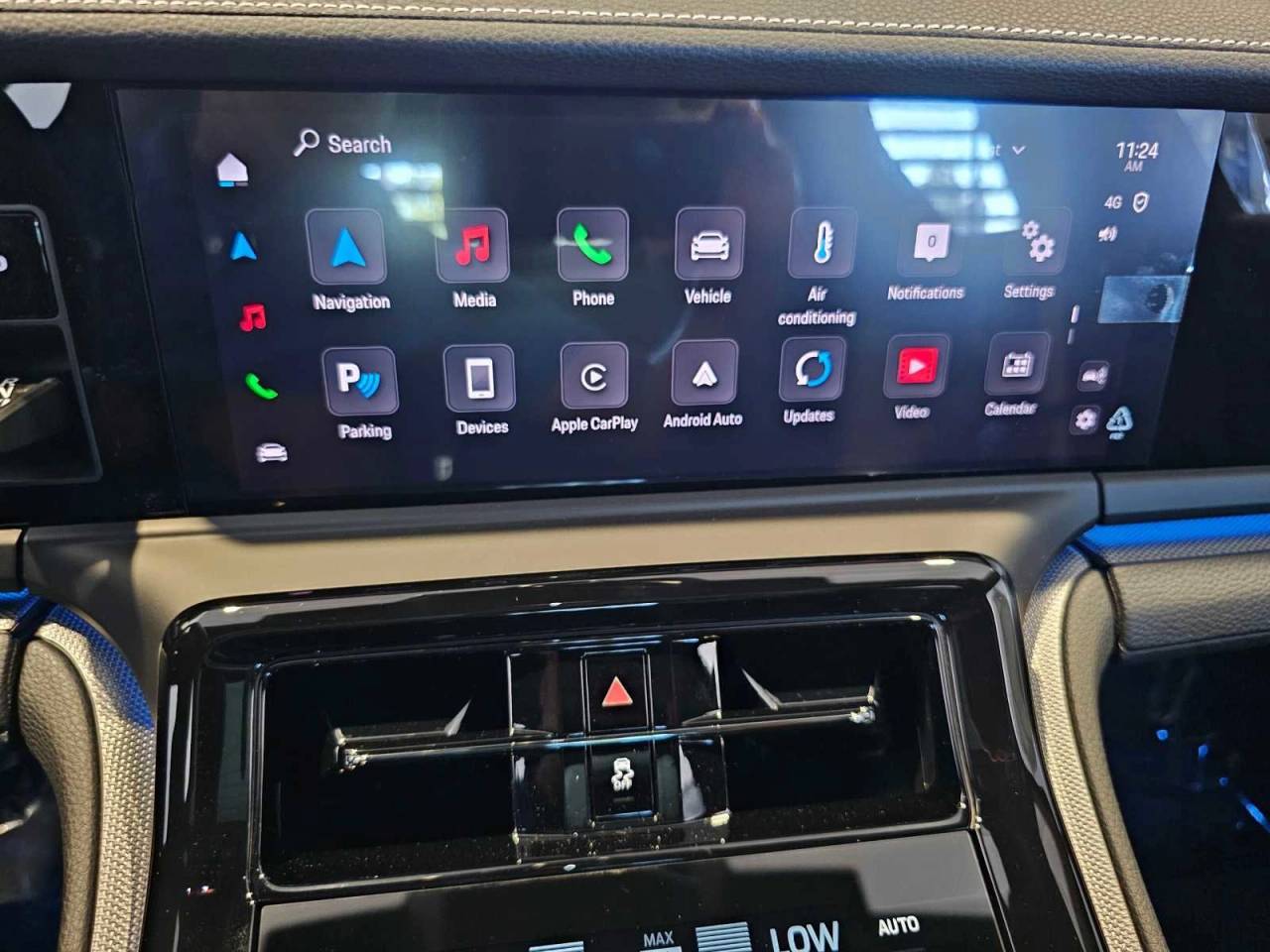 2024 Porsche Panamera 4