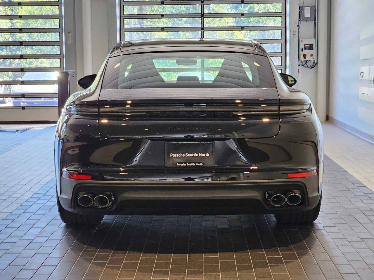 2024 Porsche Panamera 4