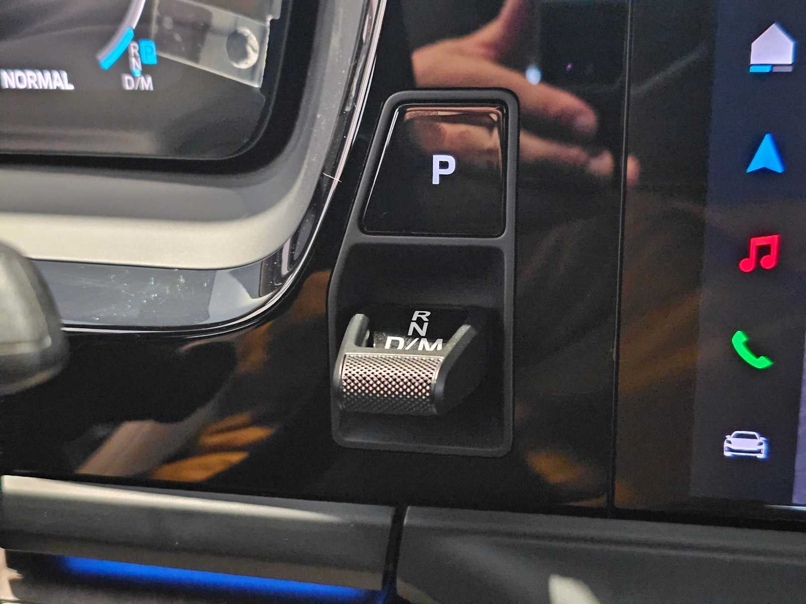 2025 Porsche Panamera 4