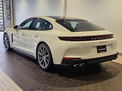 2025 Porsche Panamera 4