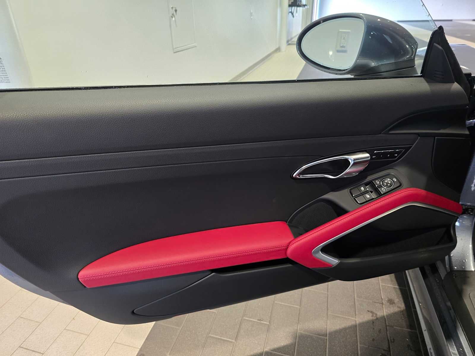 2025 Porsche 718 Cayman S