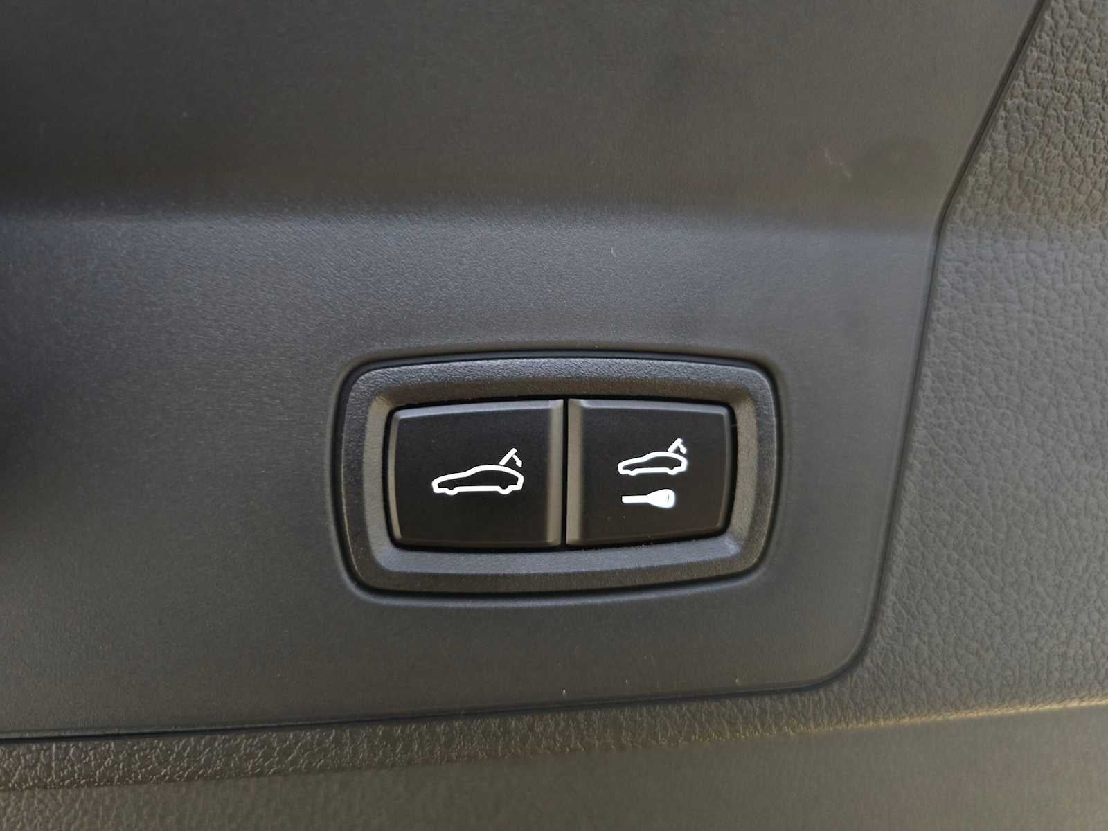 2026 Porsche Panamera 4 E-Hybrid