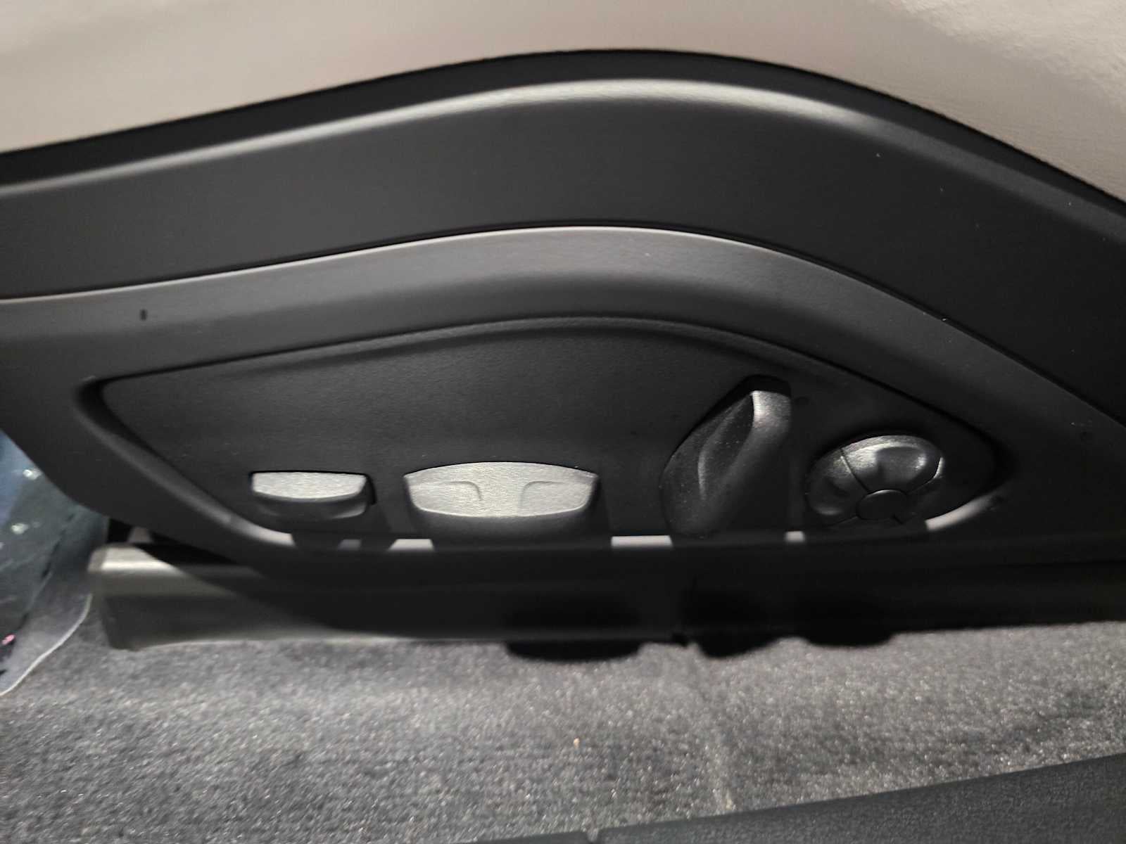 2026 Porsche Panamera 4 E-Hybrid