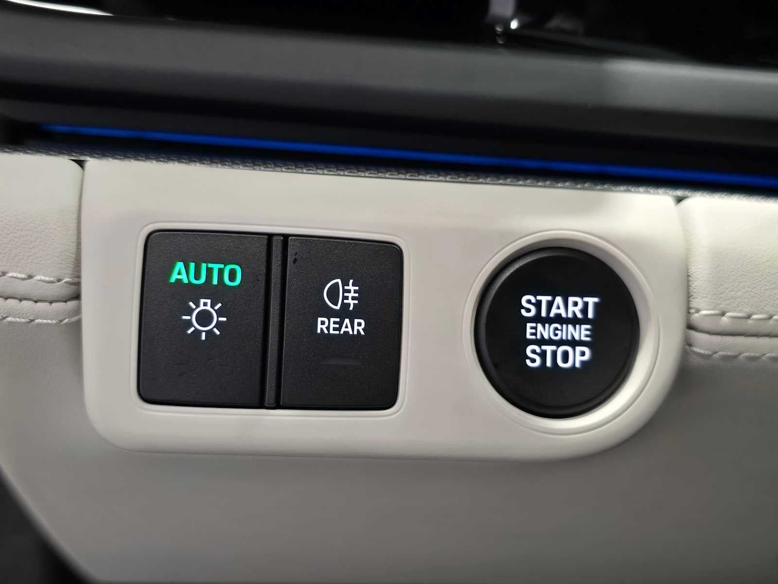 2026 Porsche Panamera 4 E-Hybrid