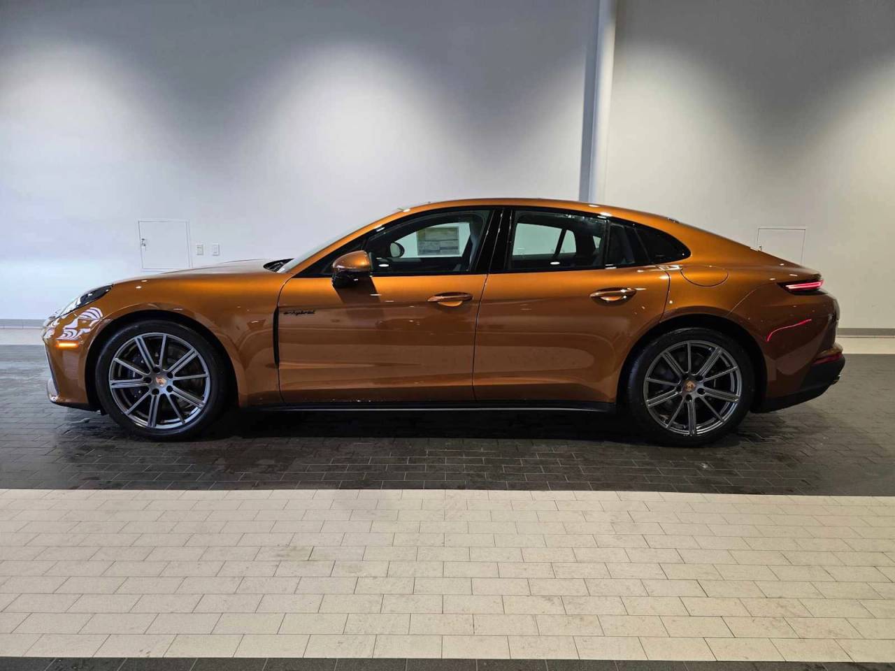 2026 Porsche Panamera 4 E-Hybrid