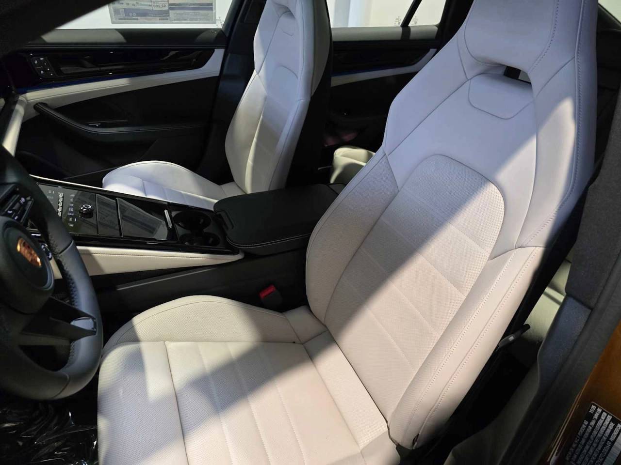 2026 Porsche Panamera 4 E-Hybrid