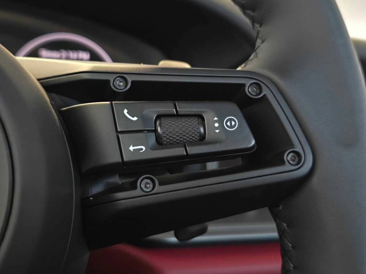 2025 Porsche 911 Carrera S