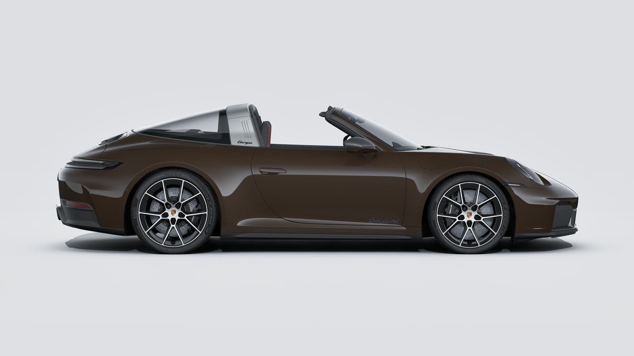 2026 Porsche 911 4 GTS