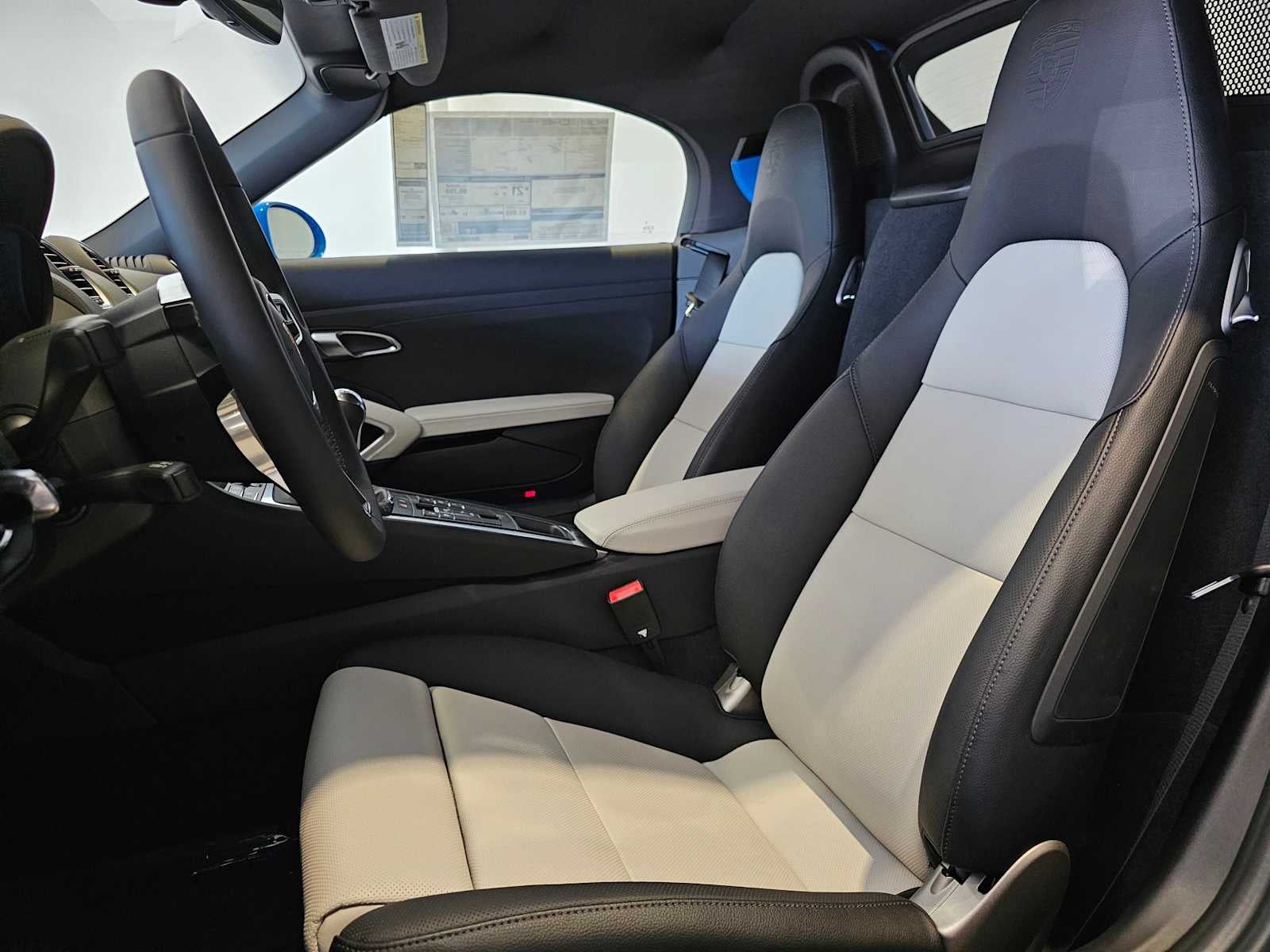 2025 Porsche 718 Boxster S