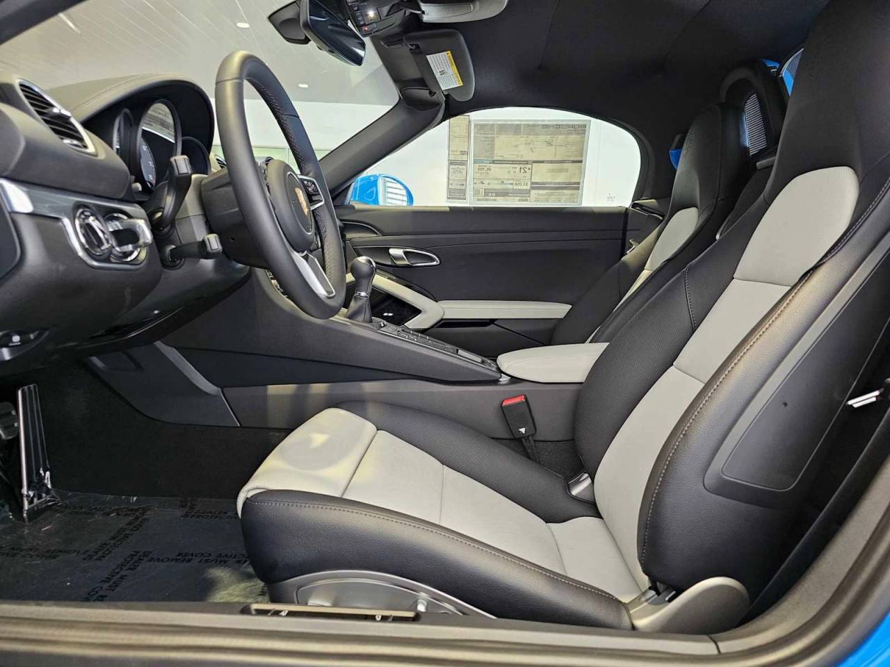 2025 Porsche 718 Boxster S