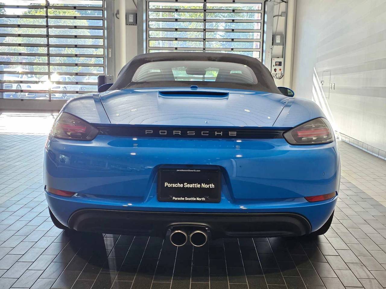 2025 Porsche 718 Boxster S