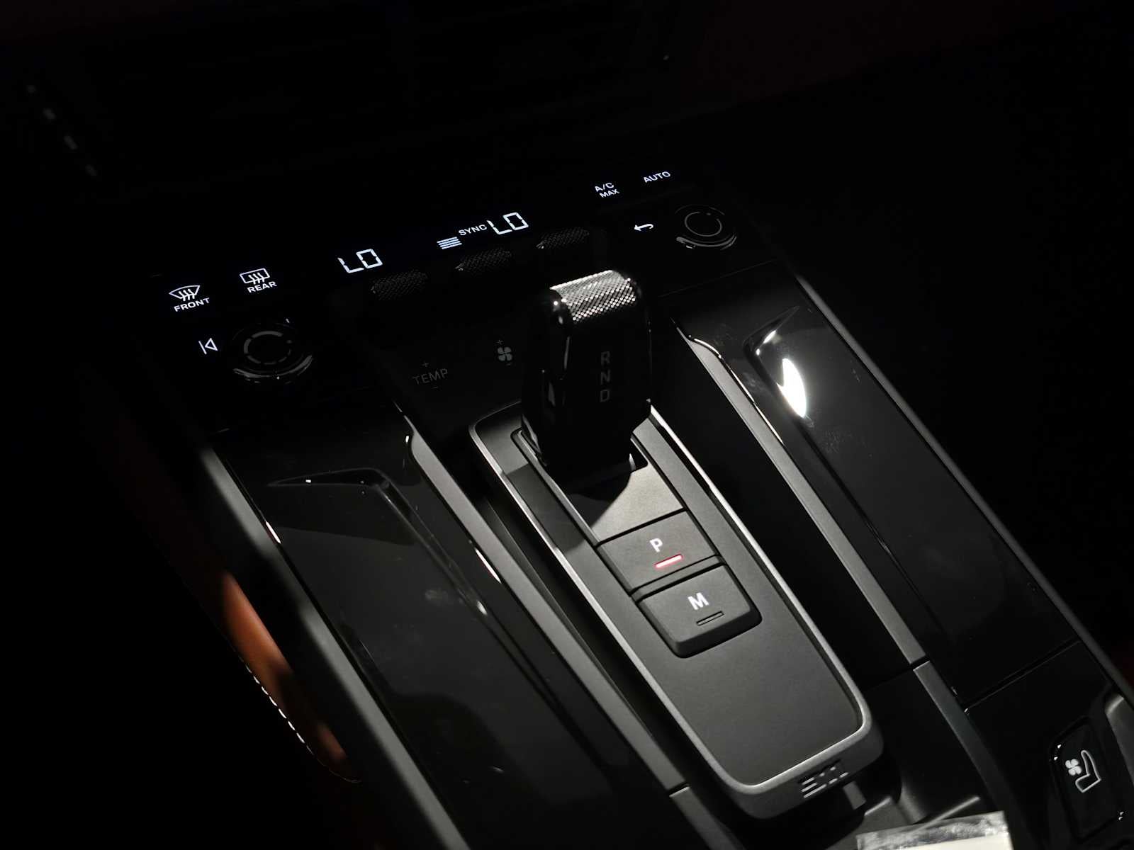 2026 Porsche 911 Carrera 4 GTS