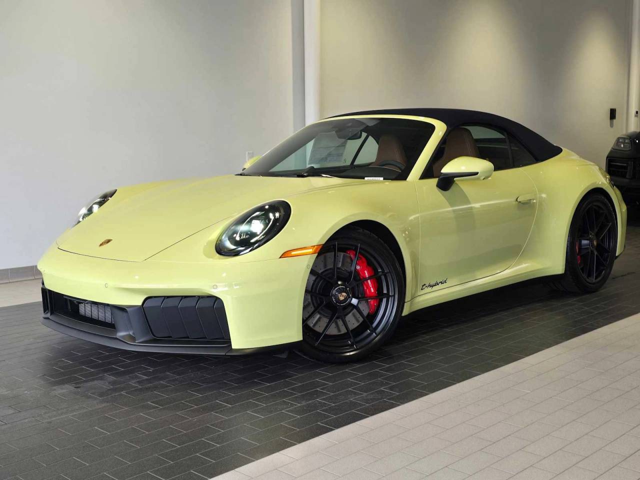 2026 Porsche 911 Carrera 4 GTS