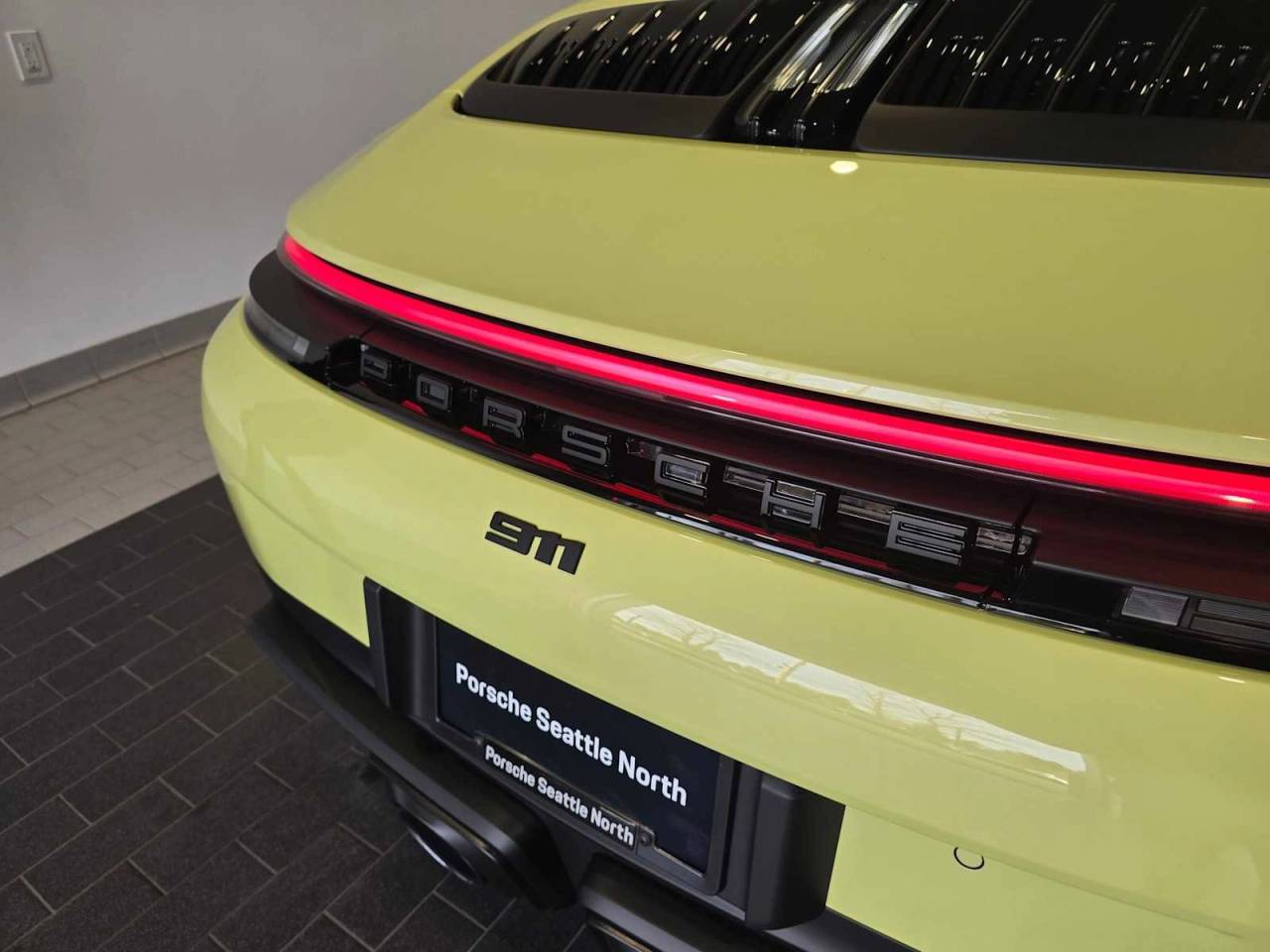 2026 Porsche 911 Carrera 4 GTS