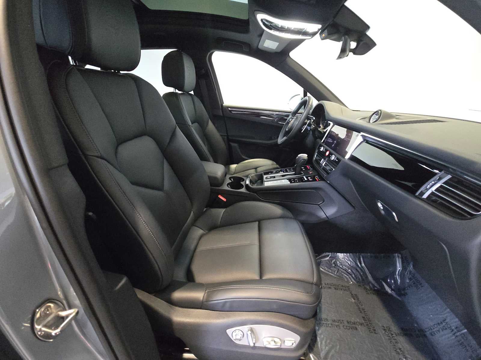 2025 Porsche Macan Macan