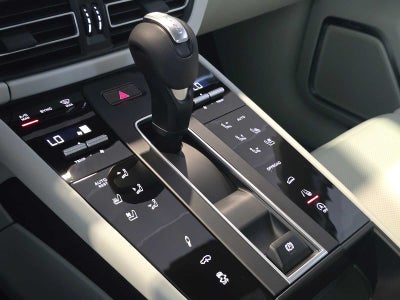 2026 Porsche Macan Macan T