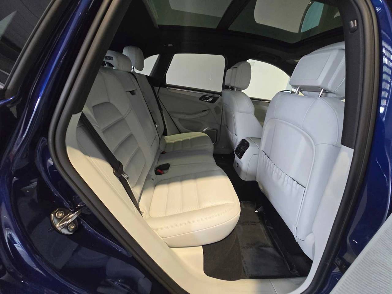 2026 Porsche Macan Macan T
