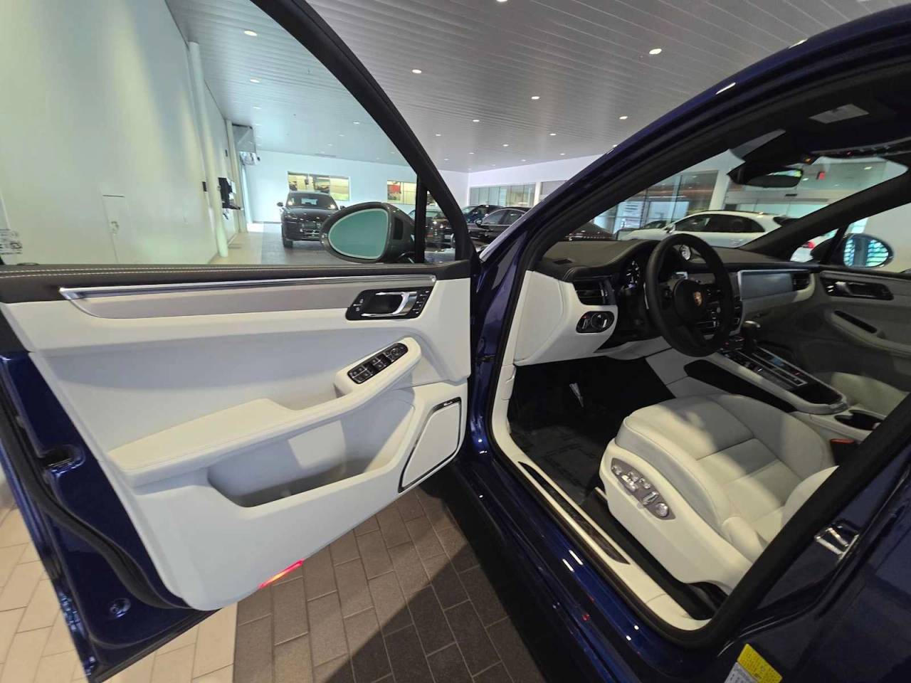 2026 Porsche Macan Macan T