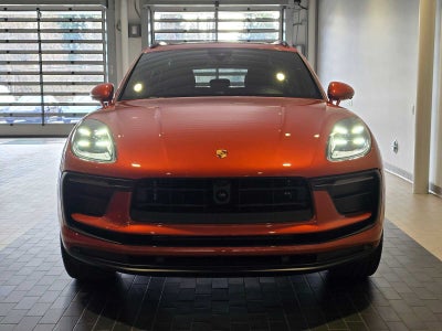 2025 Porsche Macan Base