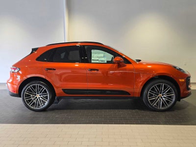 2025 Porsche Macan Base