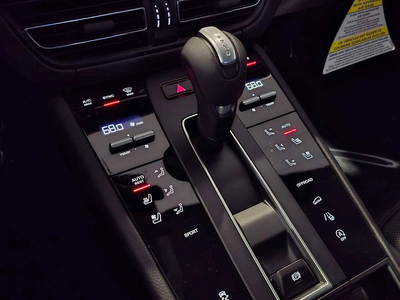 2026 Porsche Macan Base