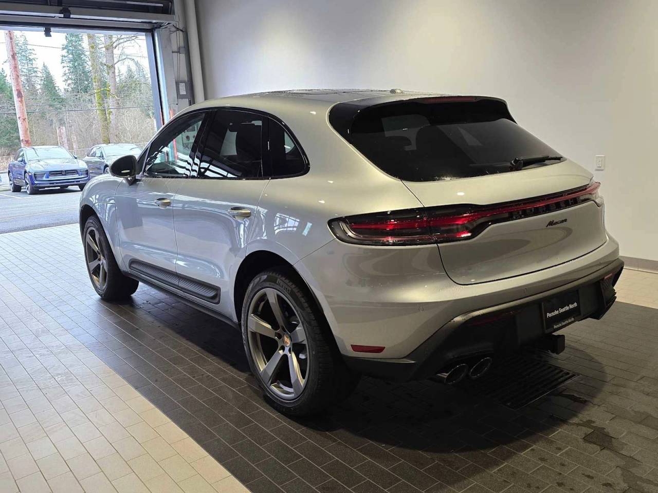2026 Porsche Macan Base