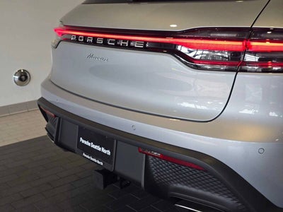 2026 Porsche Macan Macan