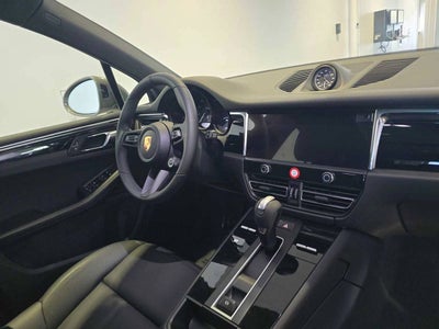 2026 Porsche Macan Macan T