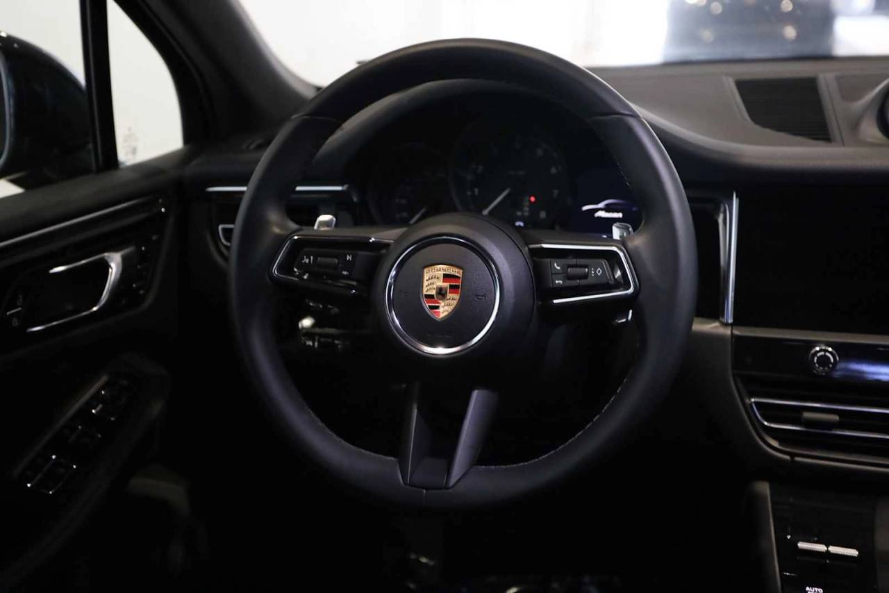 2025 Porsche Macan Macan