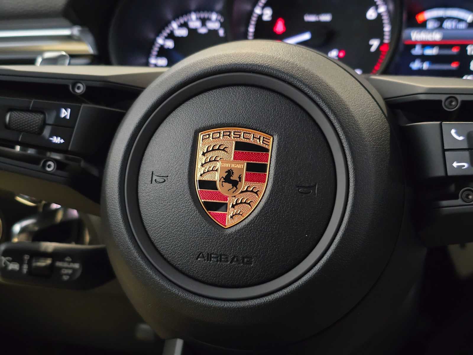 2026 Porsche Macan Base