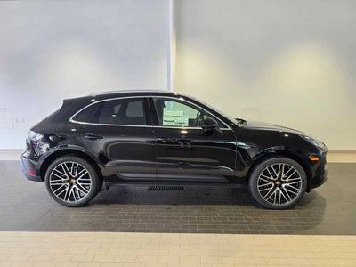 2026 Porsche Macan Base