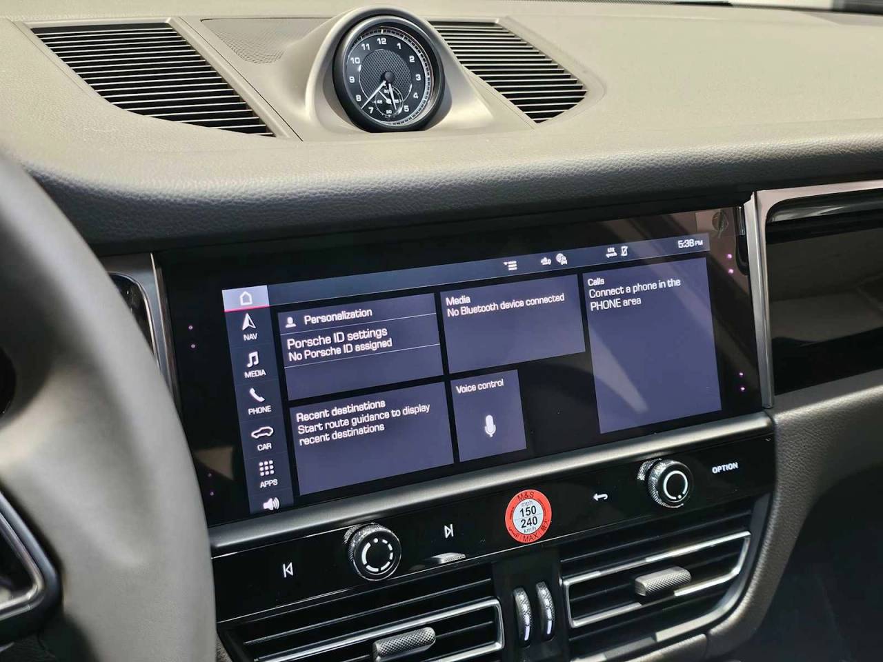 2026 Porsche Macan Macan