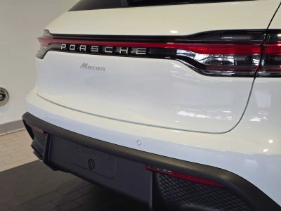 2026 Porsche Macan Macan