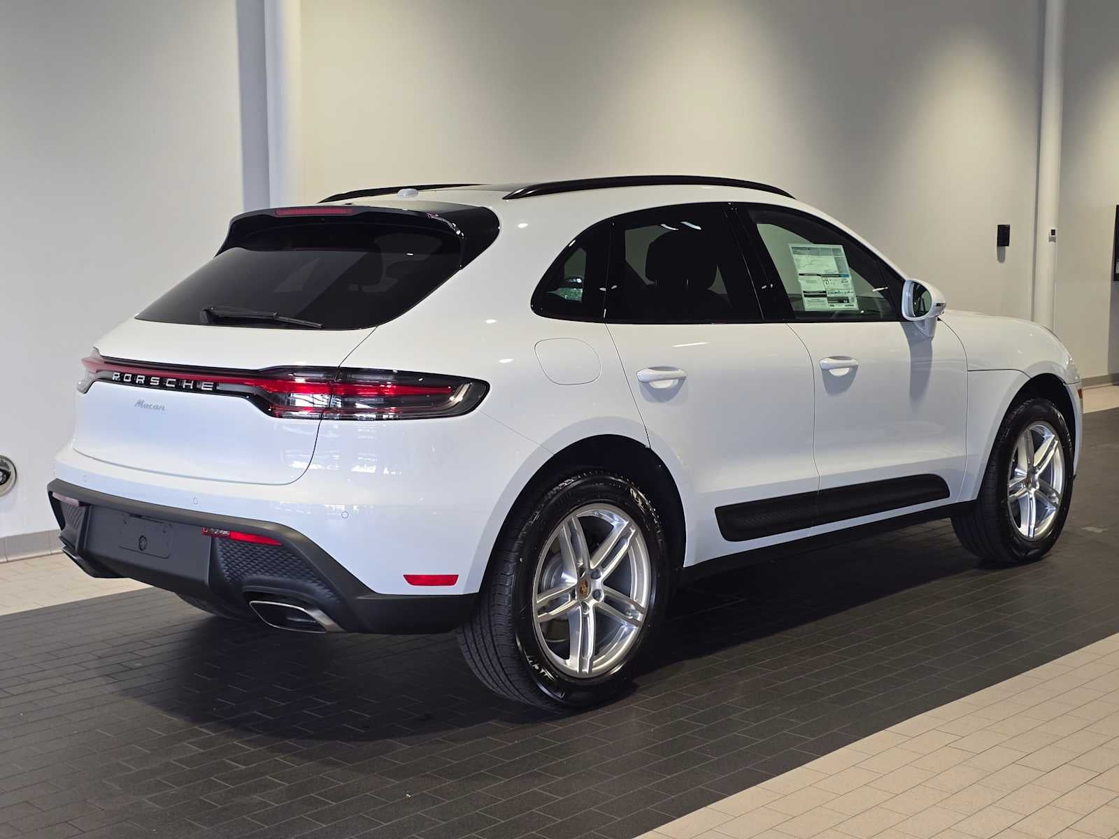 2026 Porsche Macan Macan