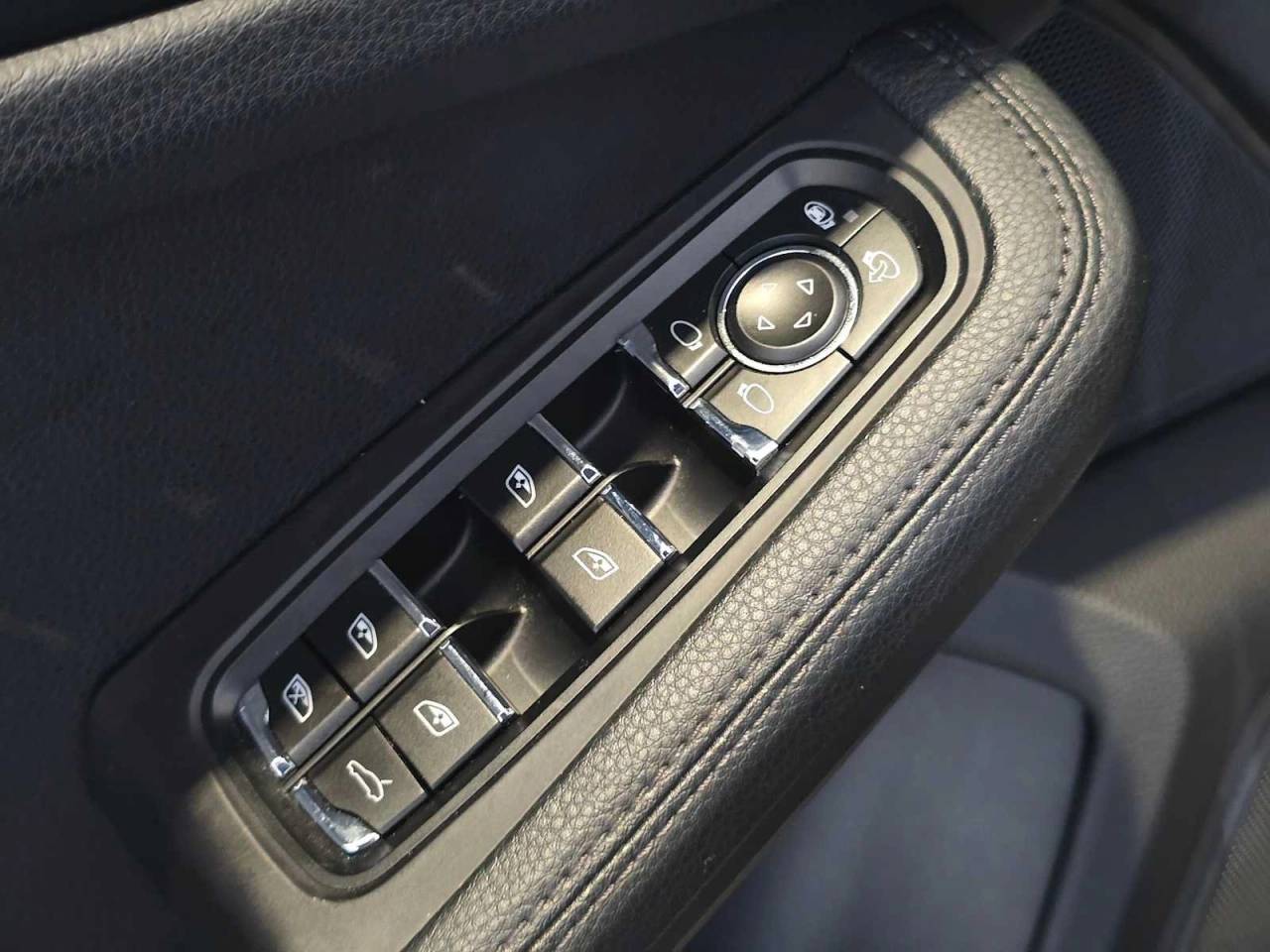 2021 Porsche Macan Macan