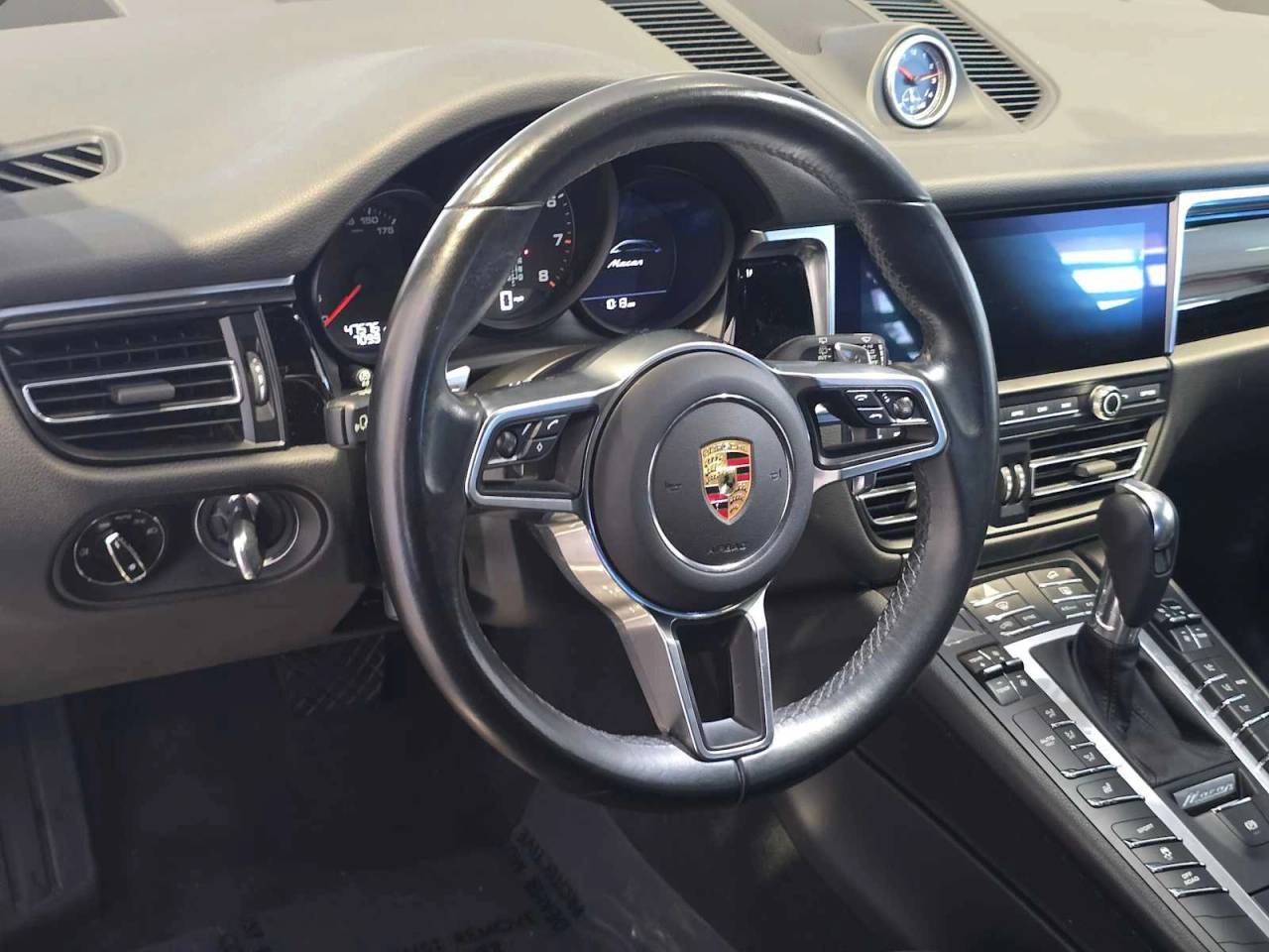 2021 Porsche Macan Macan