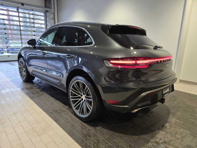 2026 Porsche Macan Base