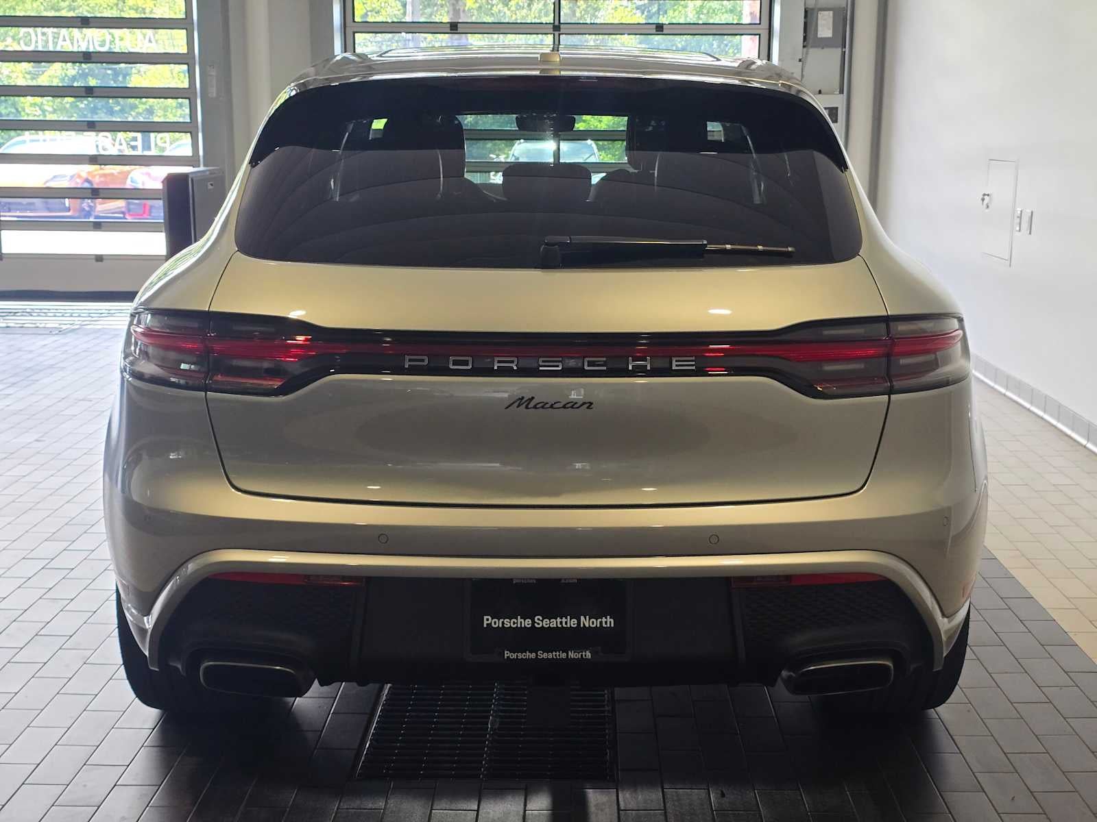 2026 Porsche Macan Macan