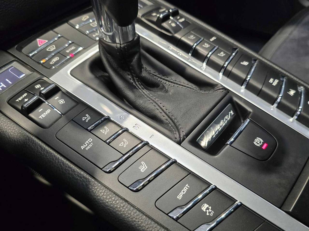 2018 Porsche Macan Base