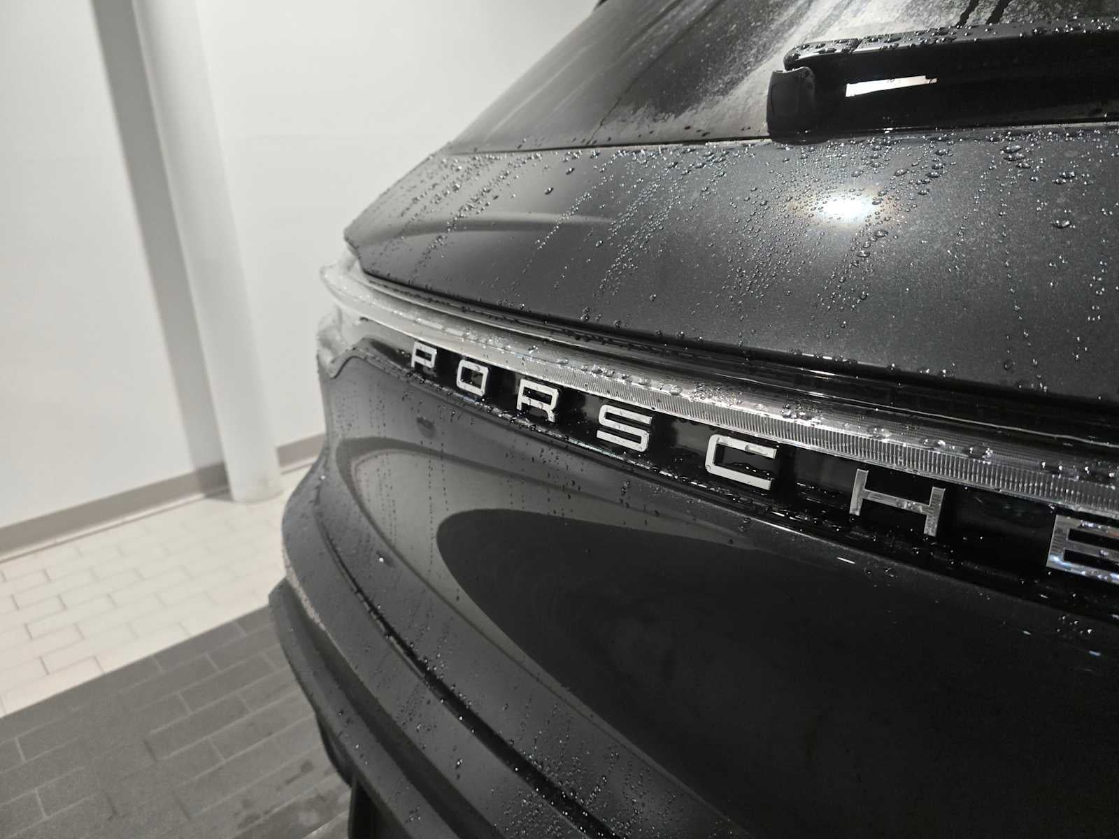 2026 Porsche Macan Base