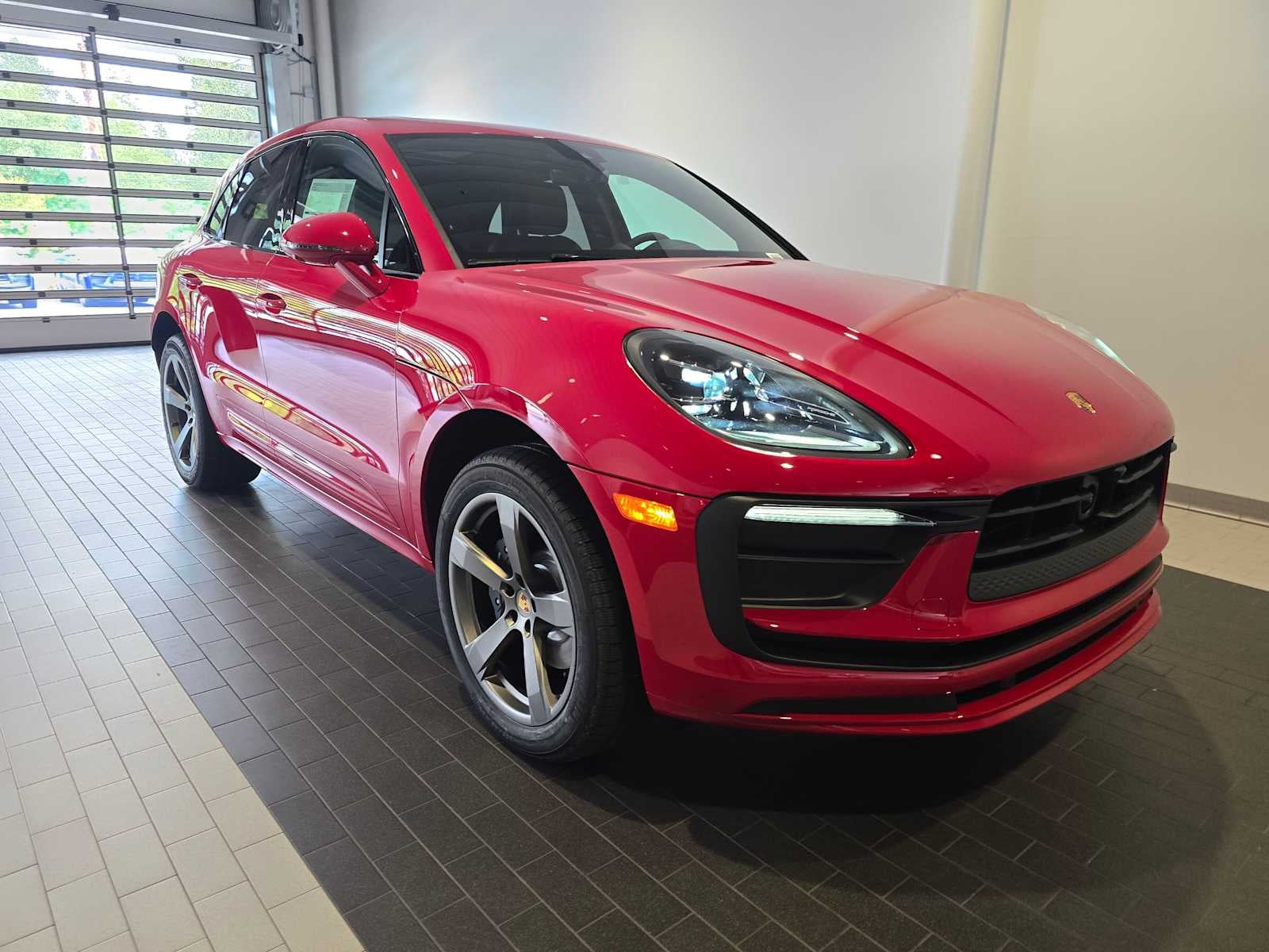 2026 Porsche Macan Macan