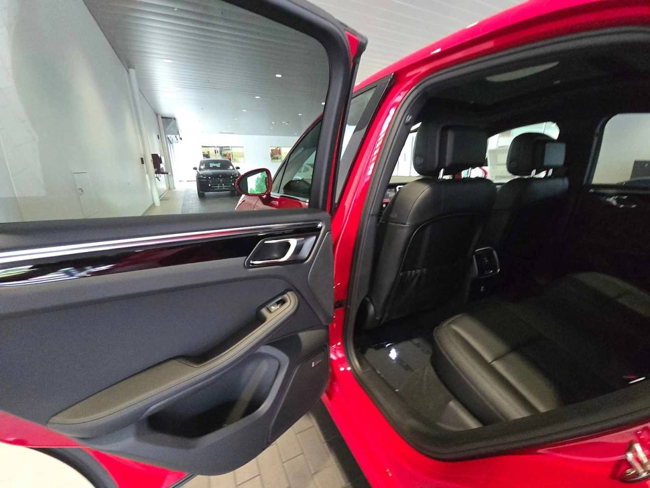 2026 Porsche Macan Macan