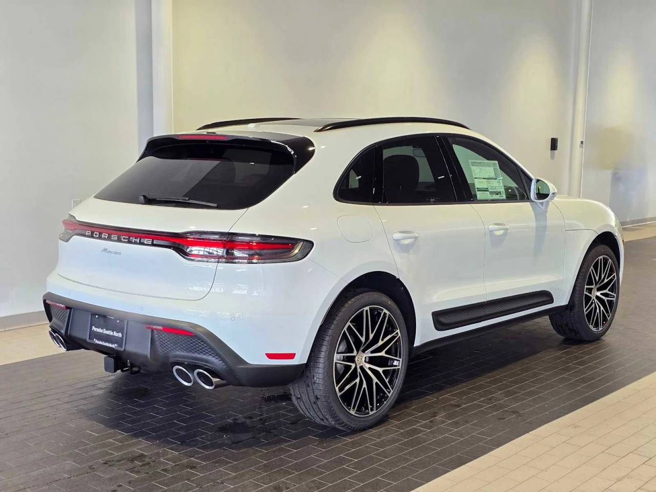 2026 Porsche Macan Base