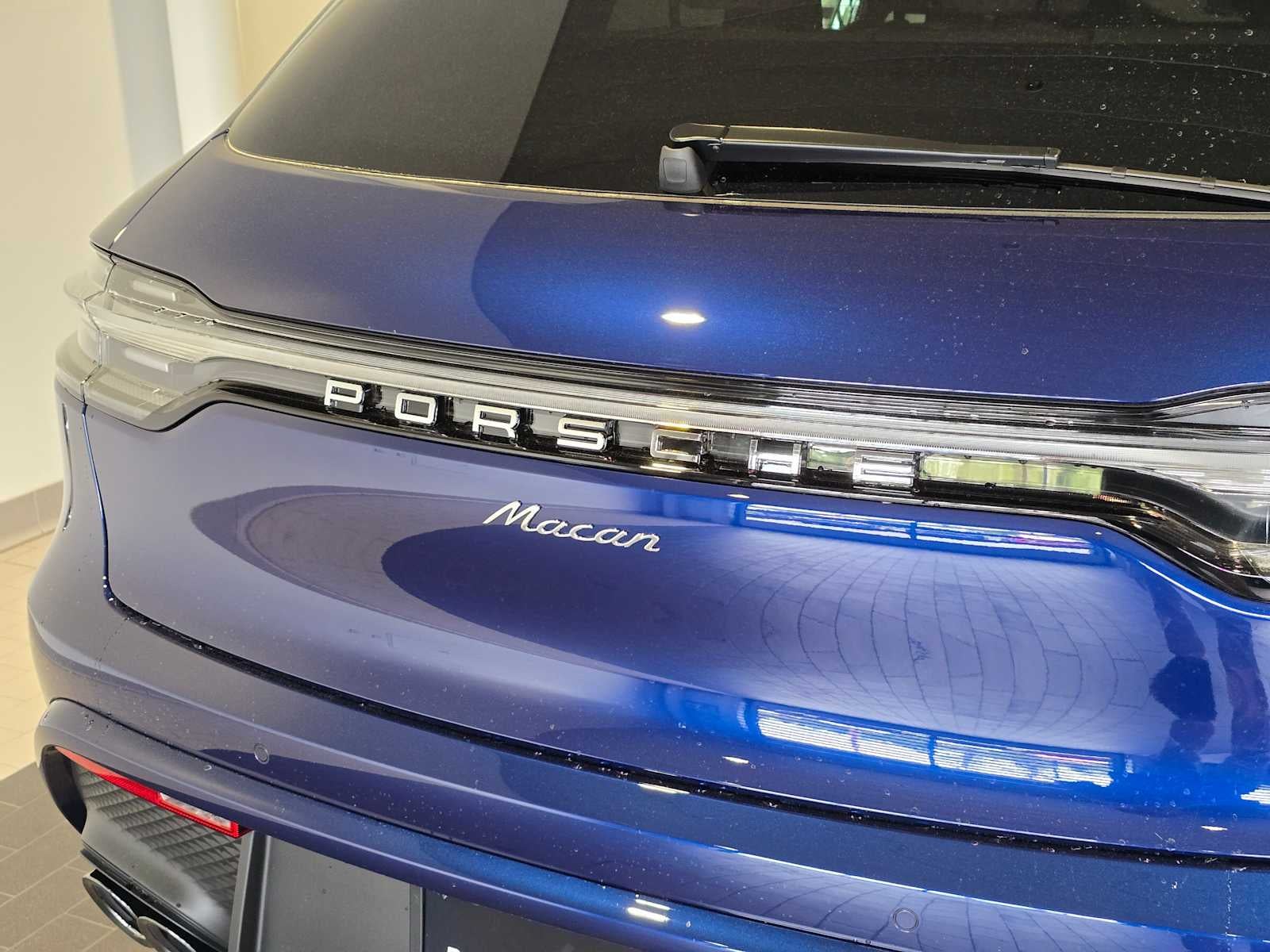 2026 Porsche Macan Macan
