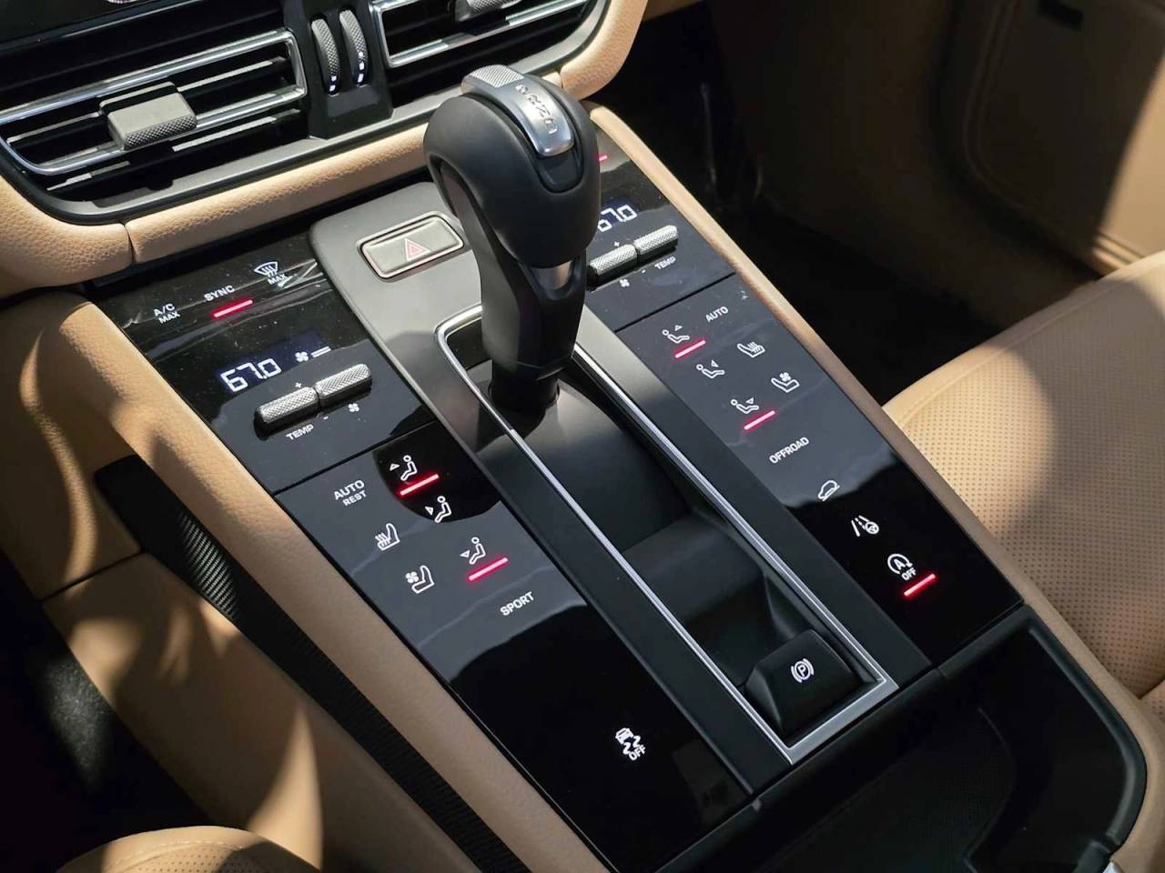 2026 Porsche Macan Macan