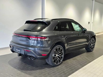 2026 Porsche Macan Macan