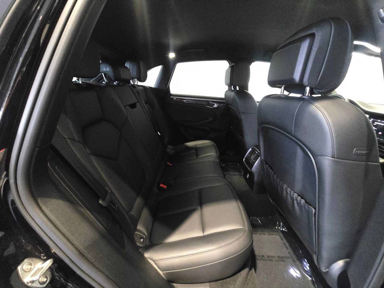 2020 Porsche Macan Macan