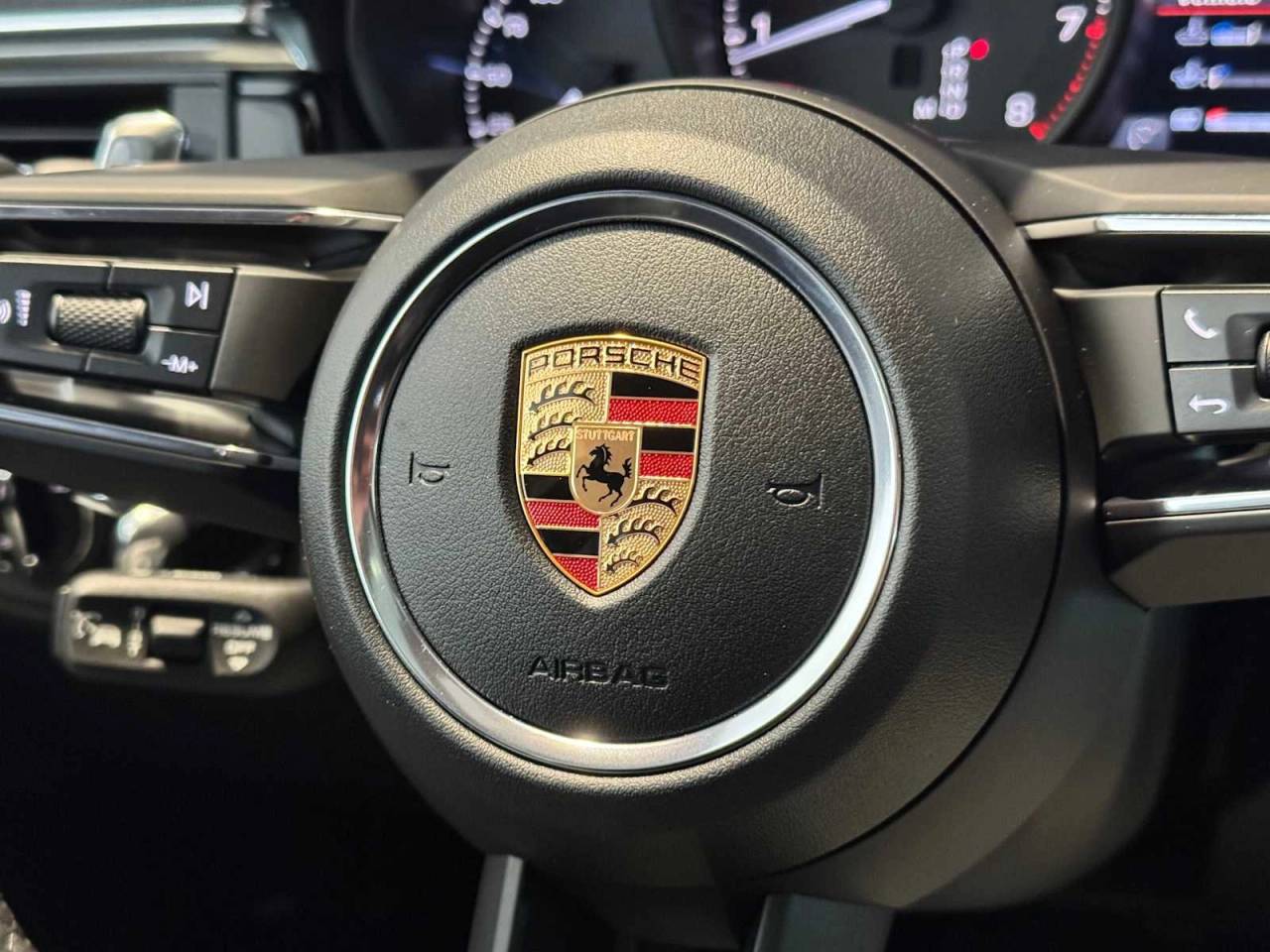 2026 Porsche Macan Base